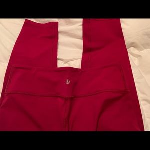 LuluLemon Crop. Size 8